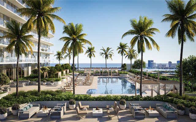 2411 Laguna Circle 2601, North Miami, FL 33181