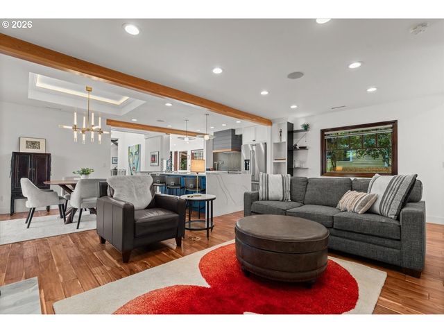 7642 Se HARRISON St, Portland, OR 97215