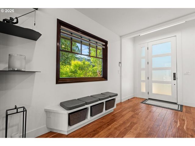 7642 Se HARRISON St, Portland, OR 97215