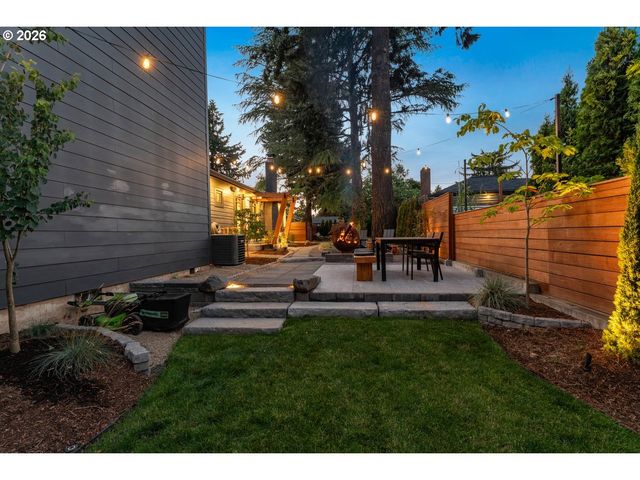 7642 Se HARRISON St, Portland, OR 97215