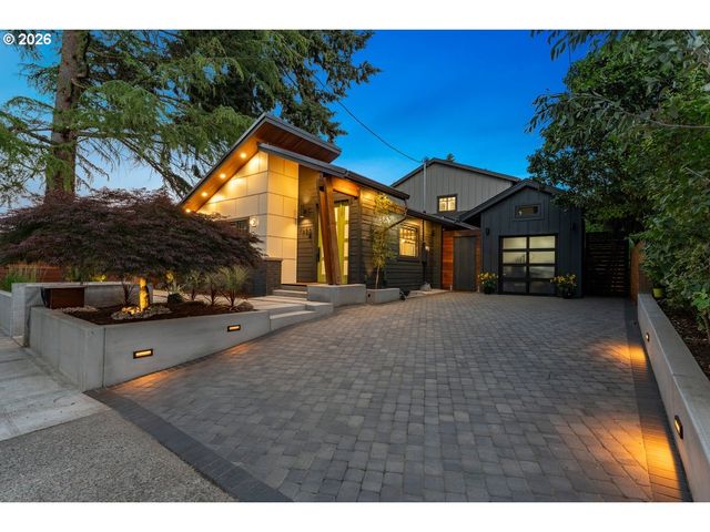 7642 Se HARRISON St, Portland, OR 97215