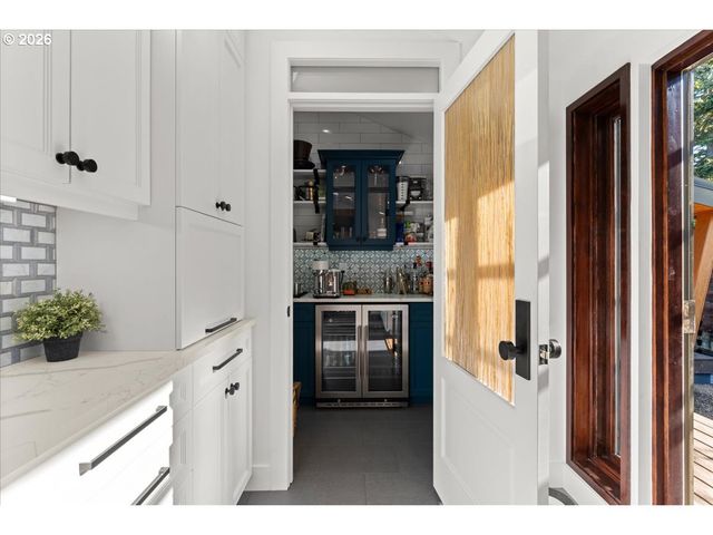 7642 Se HARRISON St, Portland, OR 97215