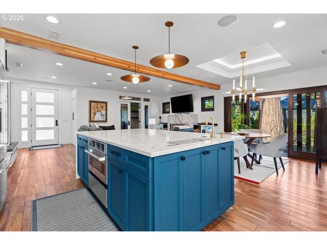 7642 Se HARRISON St, Portland, OR 97215