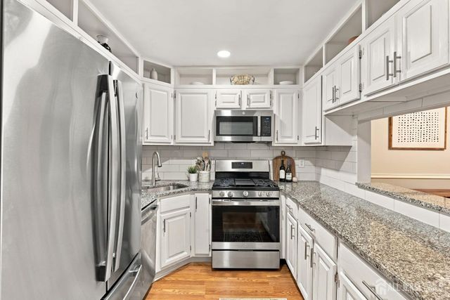 90 Morgan Place, East Brunswick, NJ 08816