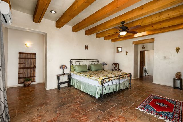 54 Calle Alexia, Santa Fe, NM 87508