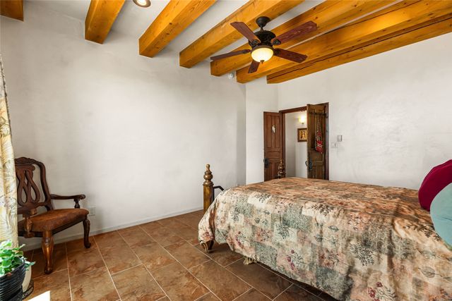 54 Calle Alexia, Santa Fe, NM 87508