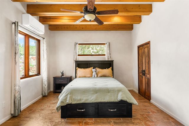 54 Calle Alexia, Santa Fe, NM 87508