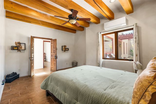 54 Calle Alexia, Santa Fe, NM 87508