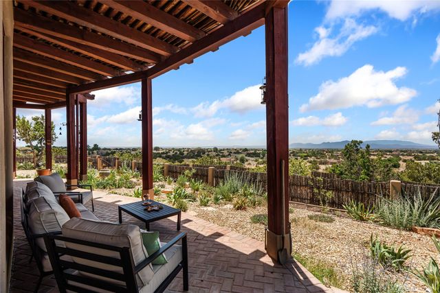 54 Calle Alexia, Santa Fe, NM 87508