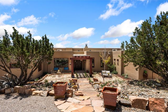 54 Calle Alexia, Santa Fe, NM 87508
