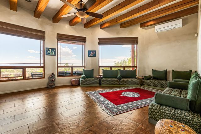 54 Calle Alexia, Santa Fe, NM 87508