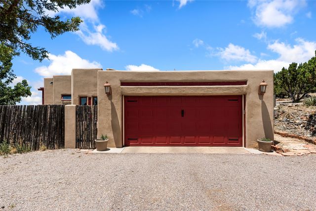 54 Calle Alexia, Santa Fe, NM 87508