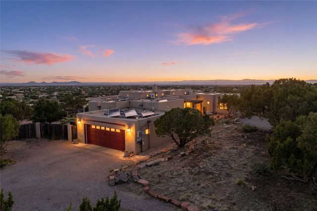 54 Calle Alexia, Santa Fe, NM 87508