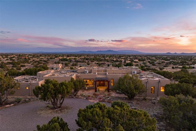 54 Calle Alexia, Santa Fe, NM 87508