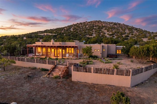 54 Calle Alexia, Santa Fe, NM 87508