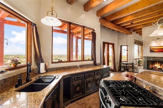 54 Calle Alexia, Santa Fe, NM 87508