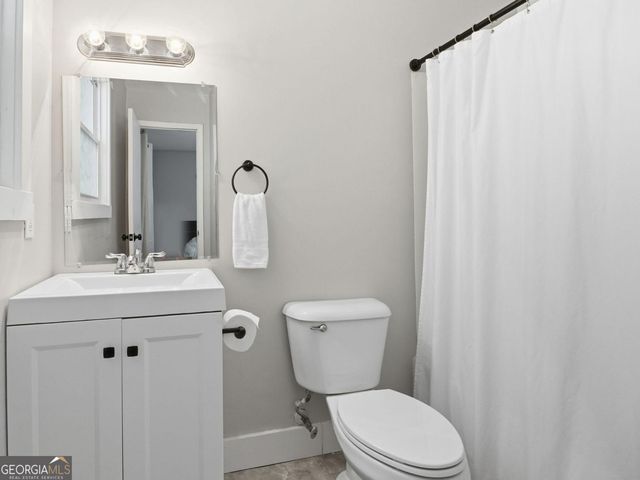 80 Sunnyland Drive, Newnan, GA 30265