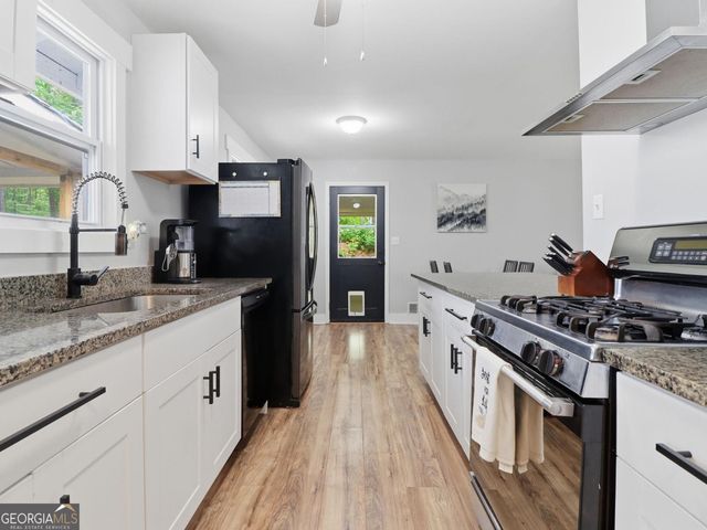 80 Sunnyland Drive, Newnan, GA 30265