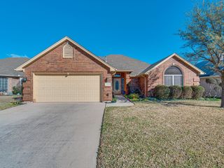1132 Westgrove Drive, Saginaw, TX 76179