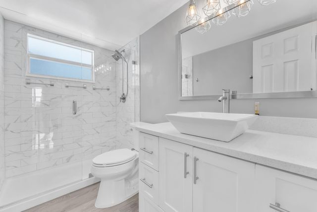 2555 NE 11th St 708, Fort Lauderdale, FL 33304