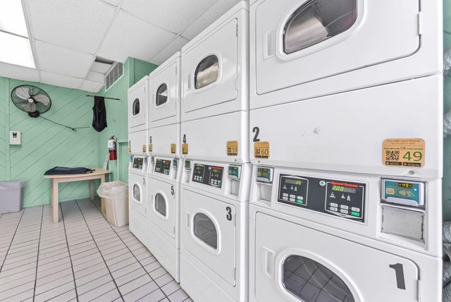 2555 NE 11th St 708, Fort Lauderdale, FL 33304