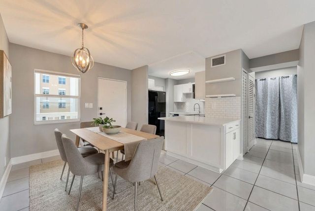 2555 NE 11th St 708, Fort Lauderdale, FL 33304