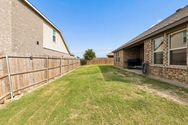 2009 Chisos Court, Princeton, TX 75407