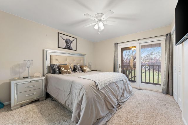 2610 Knollwood Drive, Crown Point, IN 46307