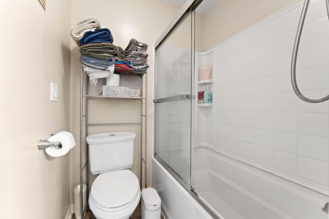 2610 Knollwood Drive, Crown Point, IN 46307