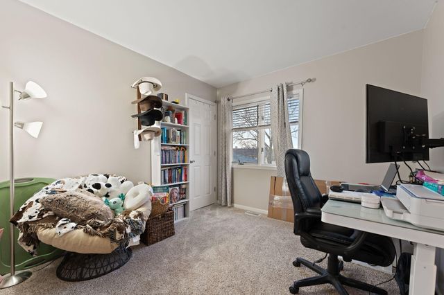 2610 Knollwood Drive, Crown Point, IN 46307