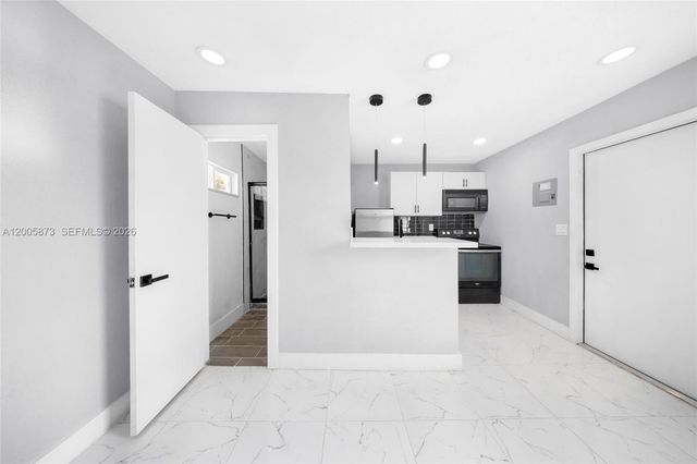 2145 NW 130th St 0, Miami, FL 33167