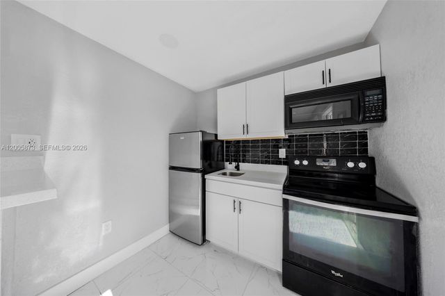 2145 NW 130th St 0, Miami, FL 33167