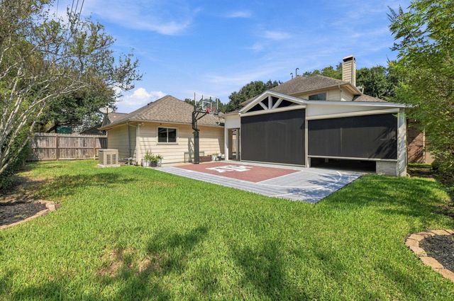 410 Wellington Point, Houston, TX 77094