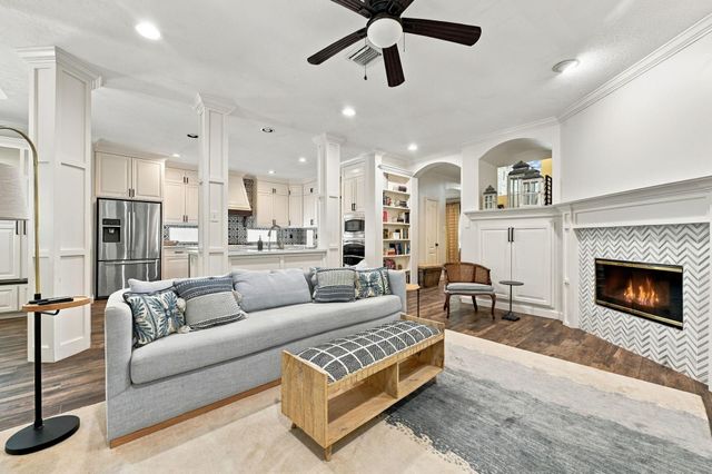 410 Wellington Point, Houston, TX 77094
