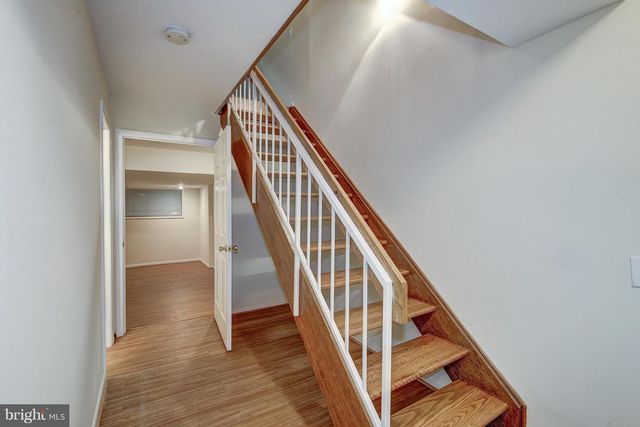 1502 FARSTA CT, Reston, VA 20190