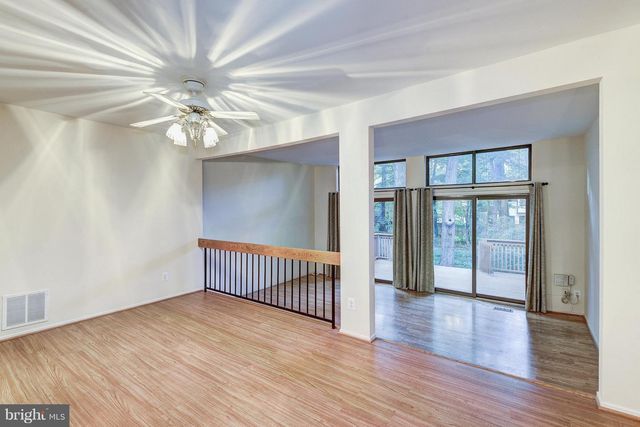 1502 FARSTA CT, Reston, VA 20190