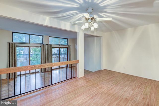 1502 FARSTA CT, Reston, VA 20190