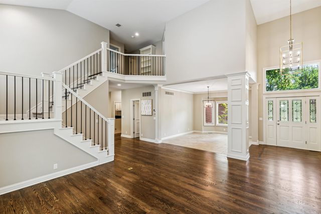 12610 E Meadow Ct, Wichita, KS 67206