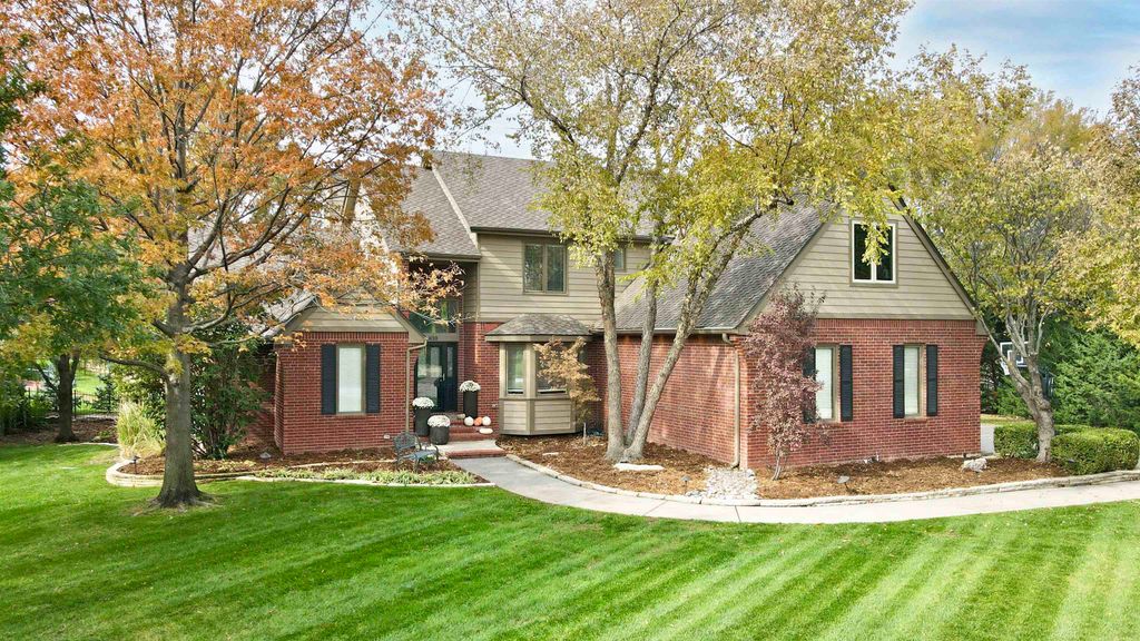 12610 E Meadow Ct, Wichita, KS 67206