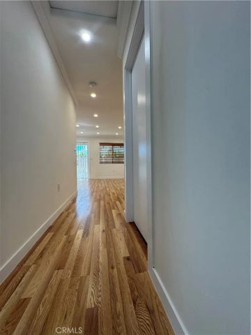 5742 Woodman Avenue 2, Valley Glen, CA 91401