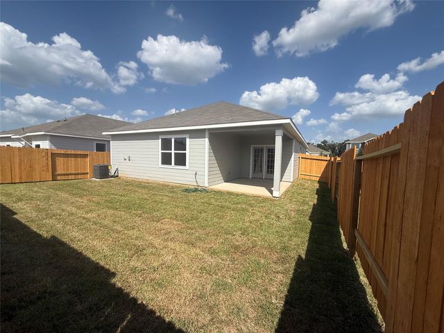 15875 Berry Hill Drive, Conroe, TX 77303