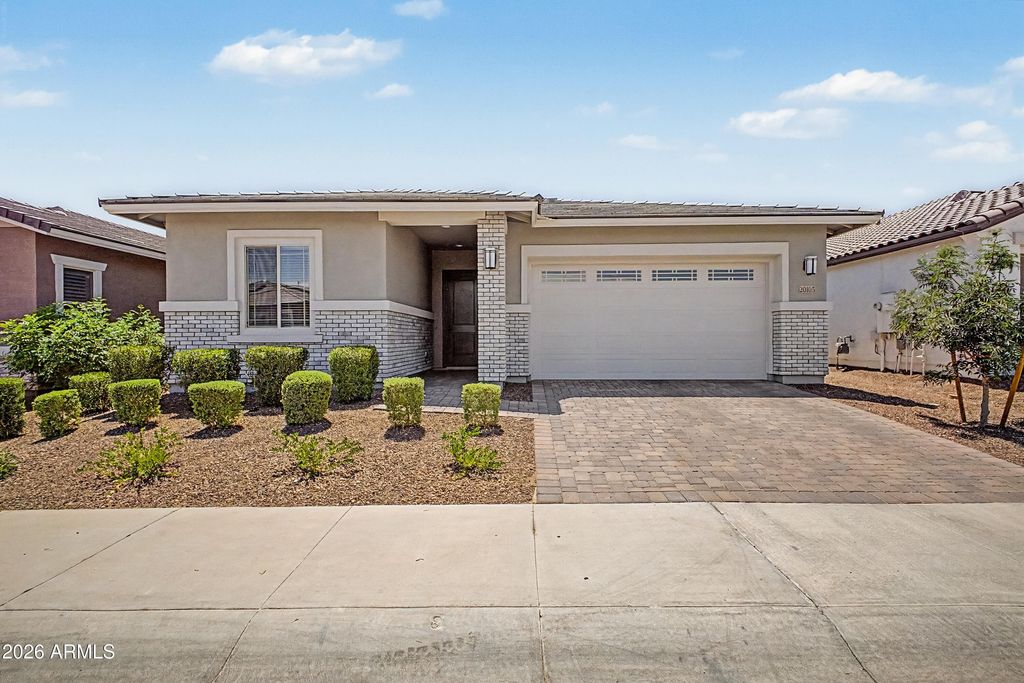 20105 W MONTECITO Avenue, Litchfield Park, AZ 85340
