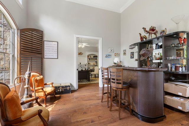 107 E Mirror Ridge Circle, The Woodlands, TX 77382
