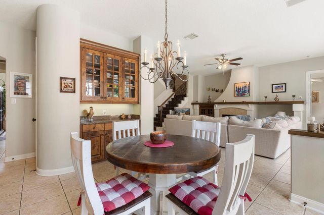 107 E Mirror Ridge Circle, The Woodlands, TX 77382