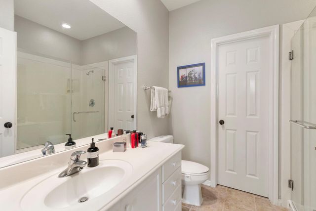 107 E Mirror Ridge Circle, The Woodlands, TX 77382