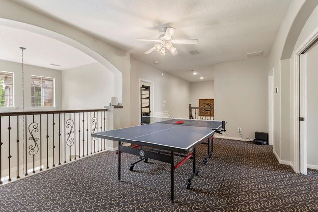 107 E Mirror Ridge Circle, The Woodlands, TX 77382