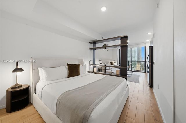 398 NE 5th Street 1902, Miami, FL 33132