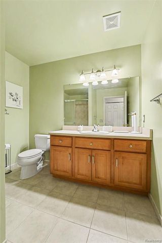 17171 Stone Drive 73, Clinton Township, MI 48038