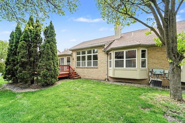 17171 Stone Drive 73, Clinton Township, MI 48038