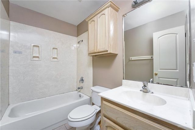 2402 Tahiti Drive, Edinburg, TX 78541